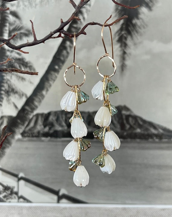 Lei earrings